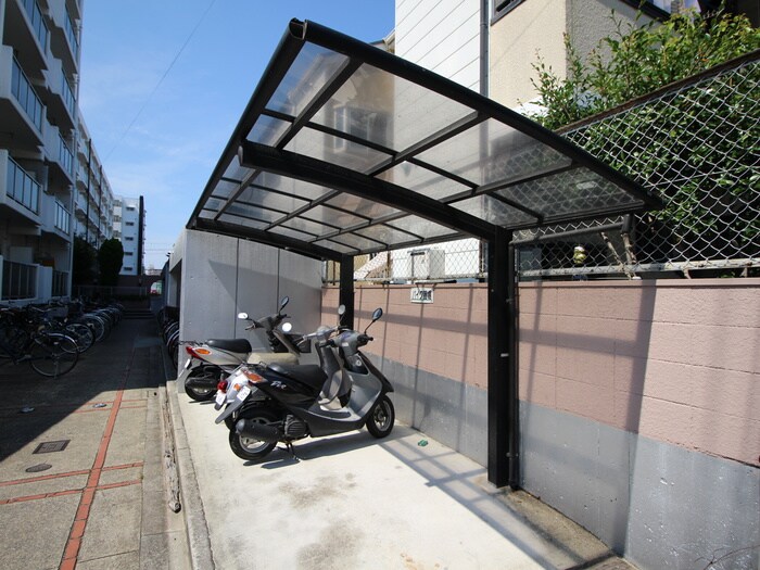 シャンポ－ル東大阪Ｃ棟の物件外観写真