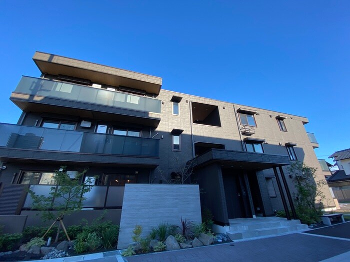 Reposの物件外観写真