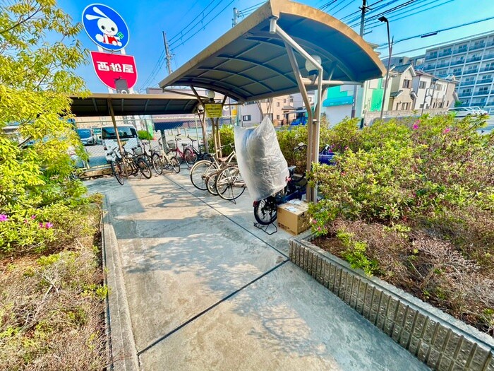 シャイニ－パ－クの物件外観写真