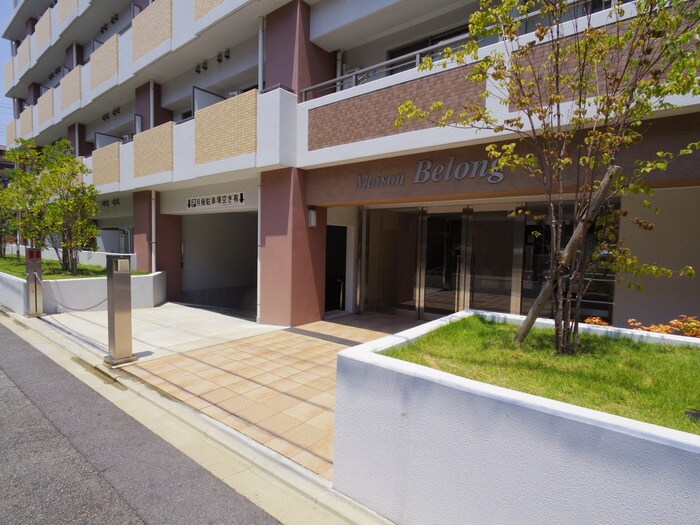 メゾンビロングの物件外観写真