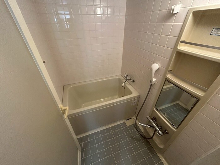 ピ－スフル本山の物件内観写真