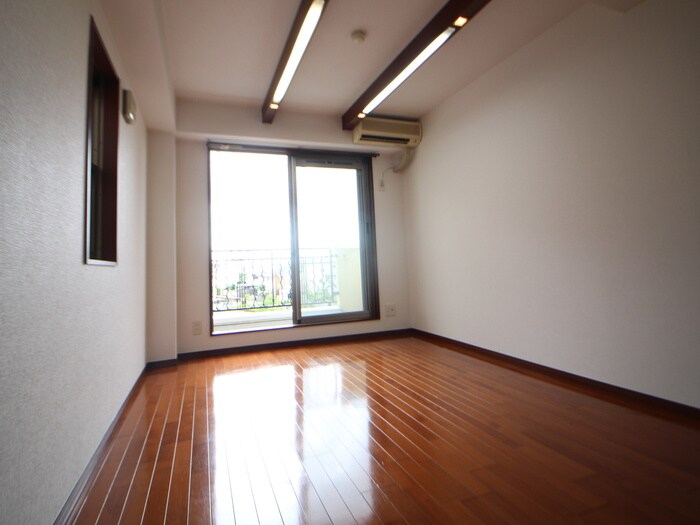 メープルコートの物件内観写真