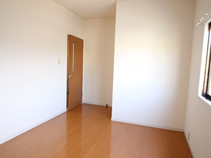 ジョイフルオオイシ３号館の物件内観写真