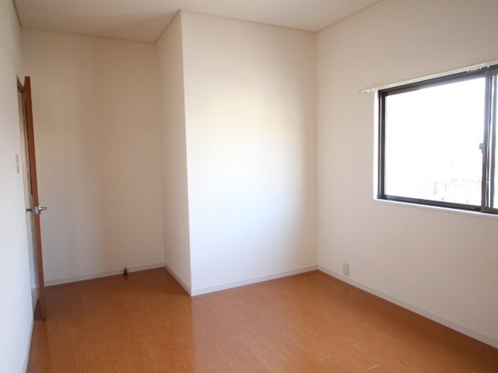 ジョイフルオオイシ３号館の物件内観写真