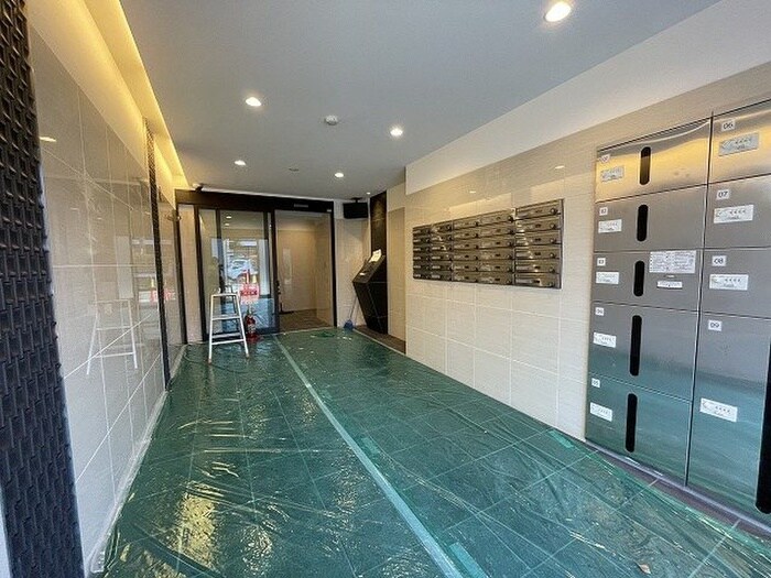 MAYFAIR OIKE PREMIUMの物件外観写真