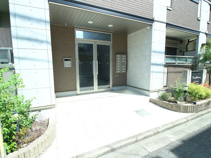 グラ－ス・ジェルメの物件外観写真