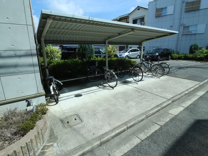 グラ－ス・ジェルメの物件外観写真