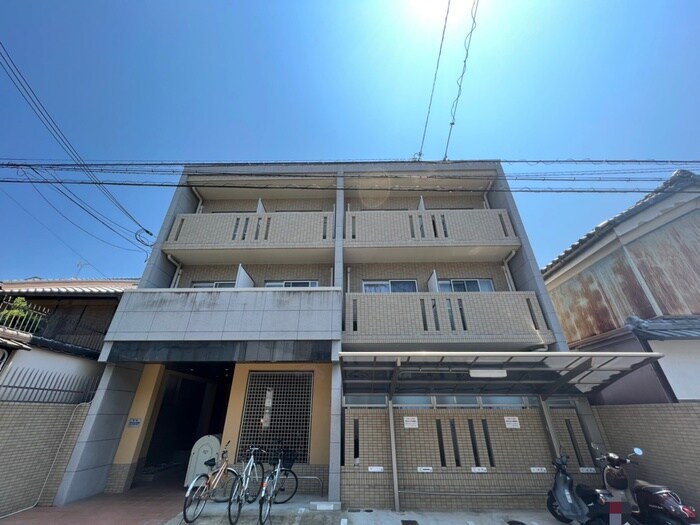 ヒ－リングコ－ト御所西の物件外観写真