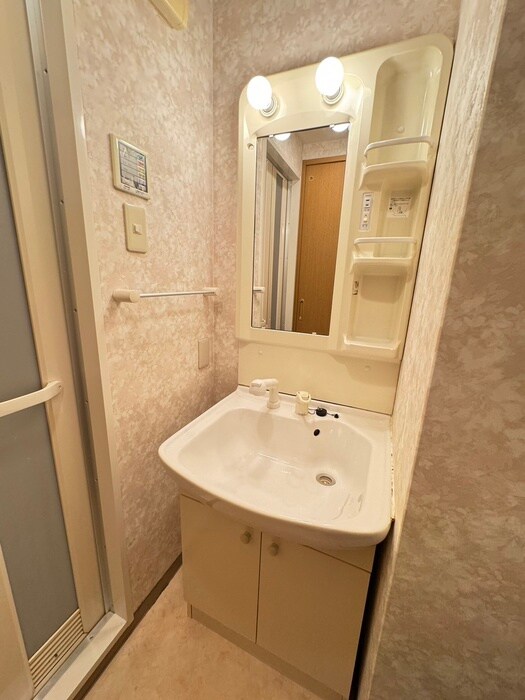 ヒ－リングコ－ト御所西の物件内観写真