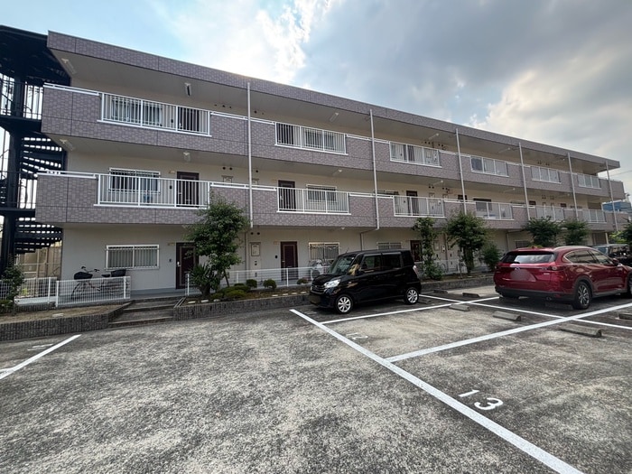 ヒュ－ゲルハウスの物件外観写真