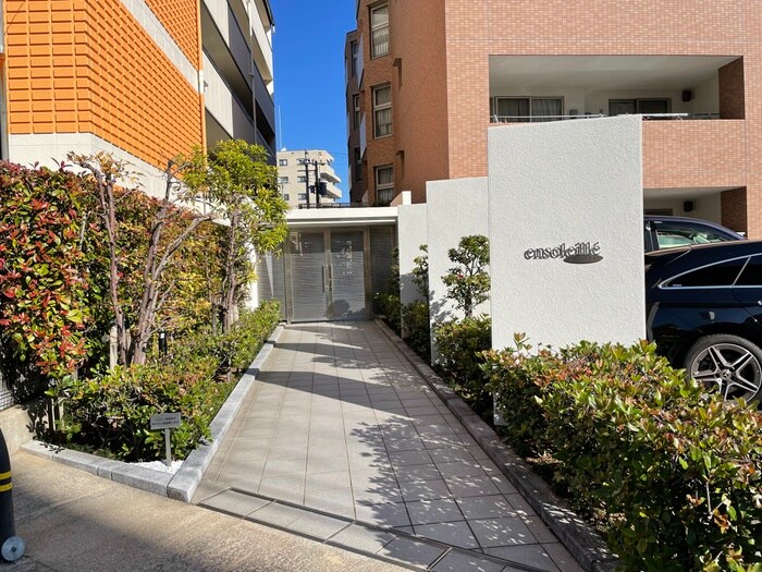 アンソレイエの物件外観写真