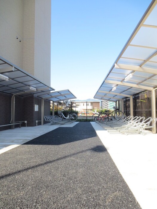 グランレブリー桂川の物件外観写真