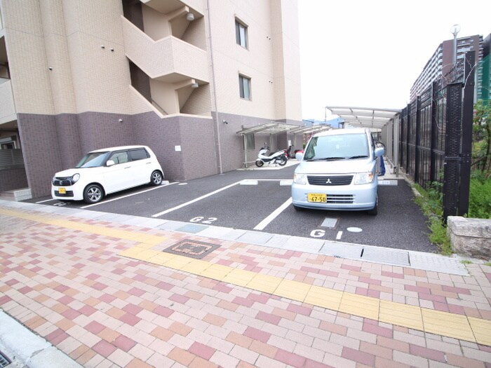 グランレブリー桂川の物件外観写真