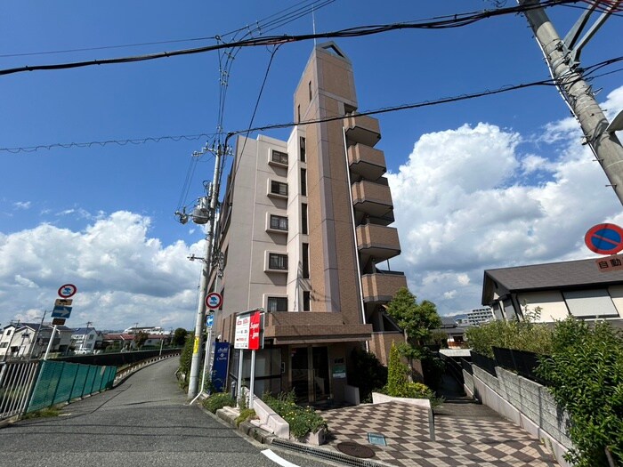 アルカディア箕輪の物件外観写真