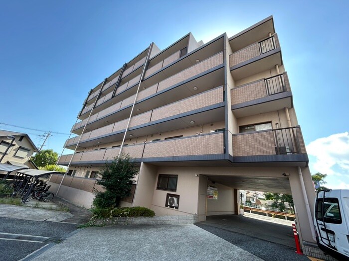 アルカディア箕輪の物件外観写真