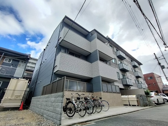 フラッティ天神川三条の物件外観写真