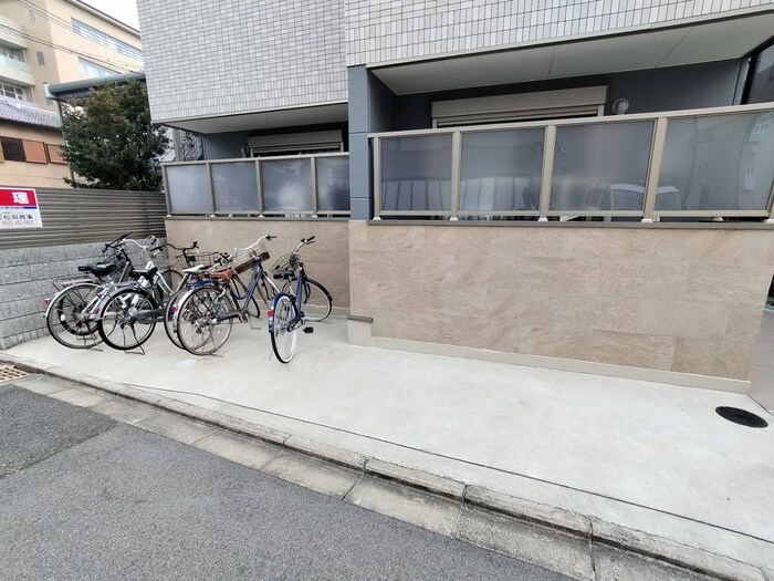フラッティ天神川三条の物件外観写真