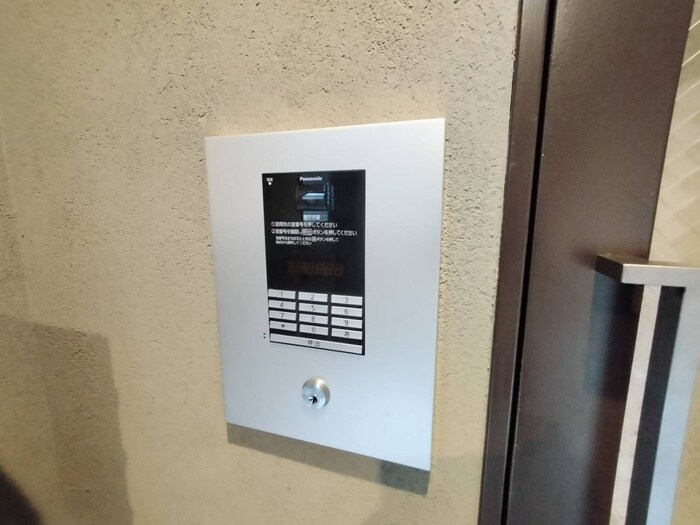 フラッティ天神川三条の物件外観写真