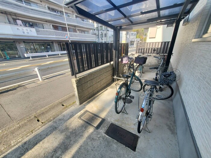 ＫＴＩレジデンス桃山の物件外観写真