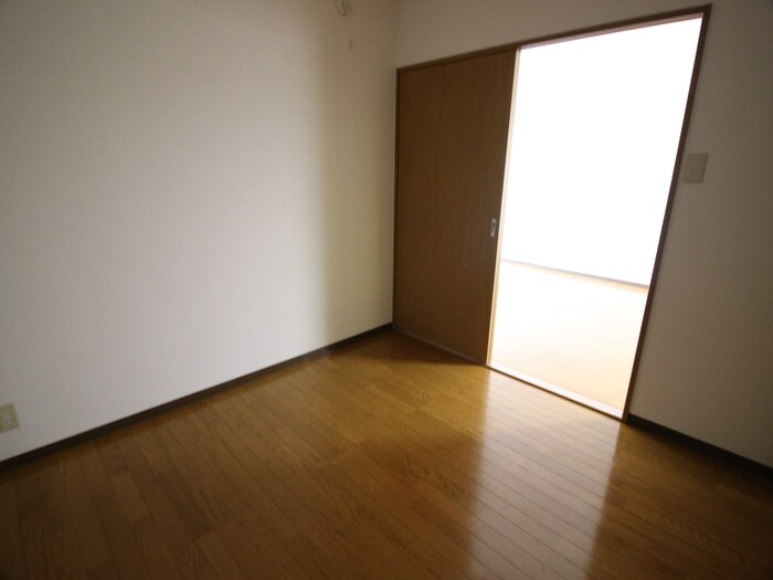 ラフィ－ネ高塚の物件内観写真