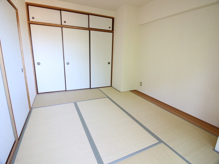 ラフィ－ネ高塚の物件内観写真