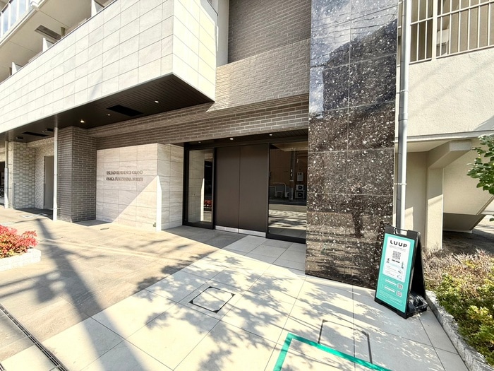 ｴｽﾘｰﾄﾞﾚｼﾞﾃﾞﾝｽｸﾞﾗﾝ大阪福島ﾉｰｽの物件外観写真