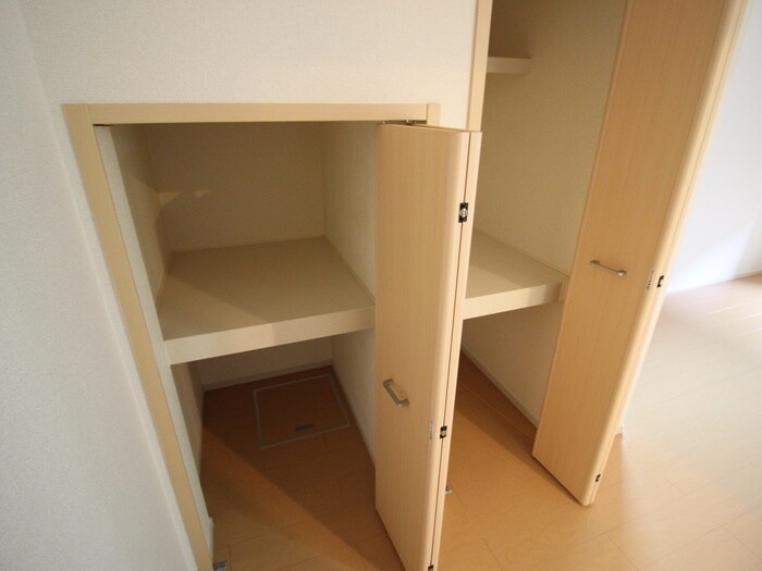 モデッサ　フェリーチェの物件内観写真