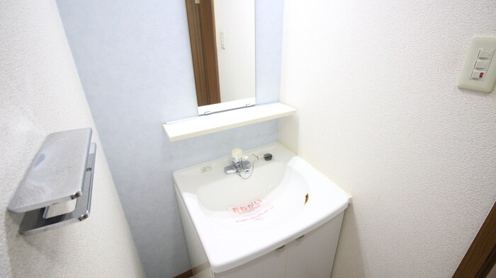 ベル・コーポ・デヌシB棟の物件内観写真