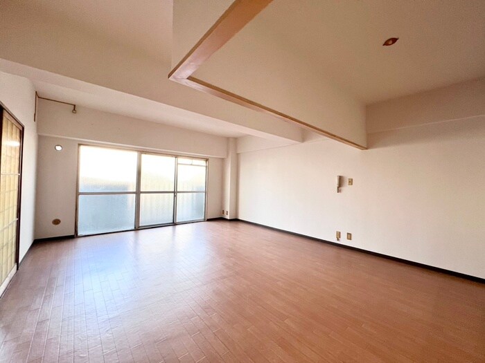 飛鳥グランドパレスの物件内観写真