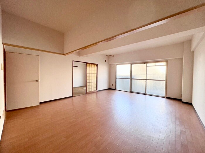 飛鳥グランドパレスの物件内観写真