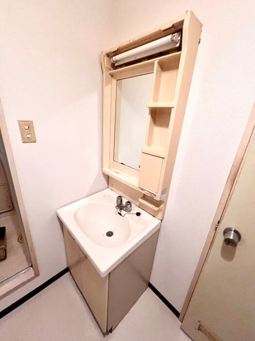 飛鳥グランドパレスの物件内観写真