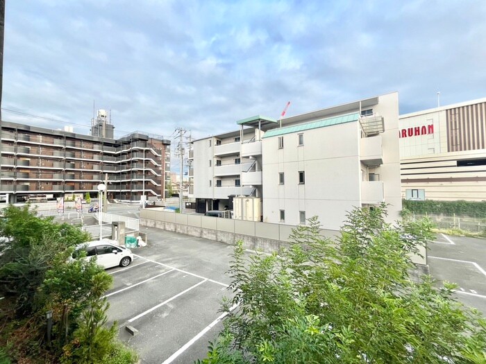 ラフィ－ネ枚方の物件内観写真