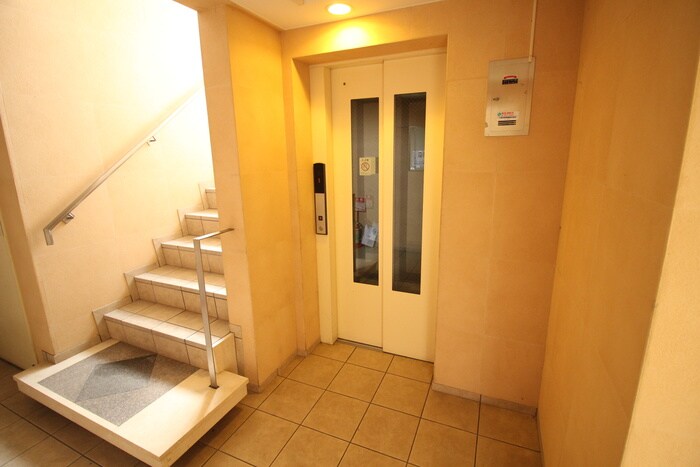 カ－サスペリオ－レⅠの物件外観写真