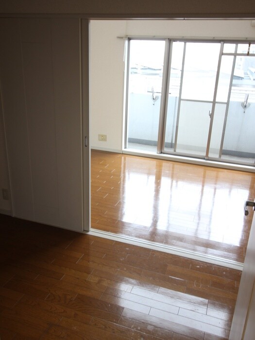 カ－サスペリオ－レⅠの物件内観写真