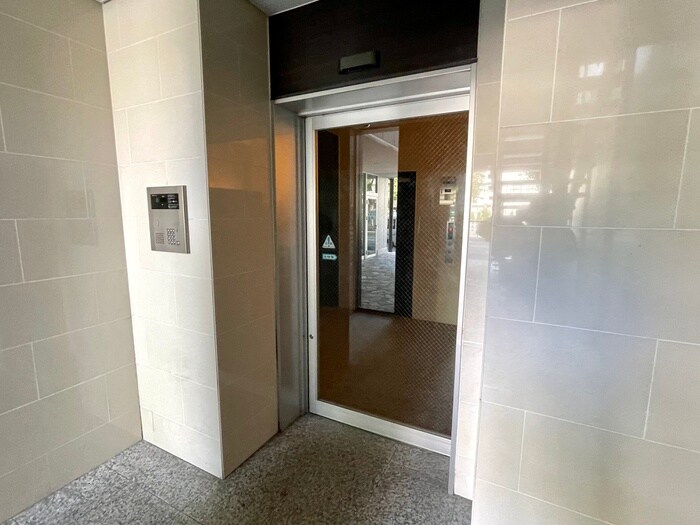 ＳＵＮＭＡＬＬ　ＫＯＨの物件外観写真