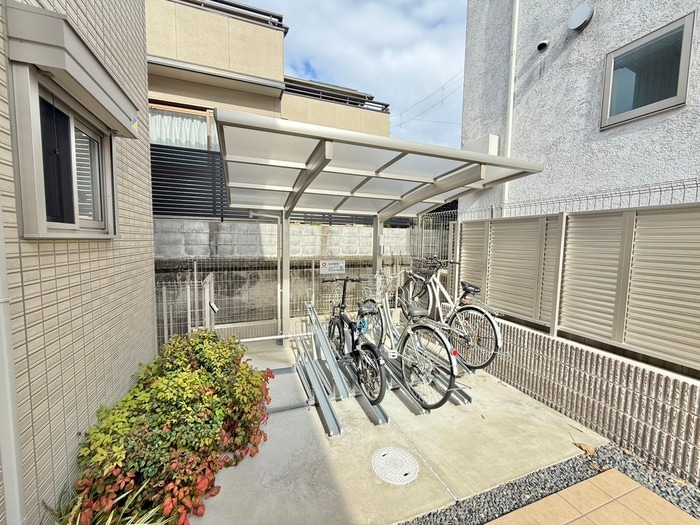 グランシャリオ正道の物件外観写真