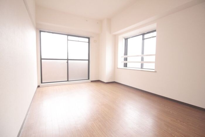 オルティア塚口の物件内観写真