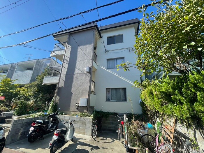 光マンションの物件外観写真