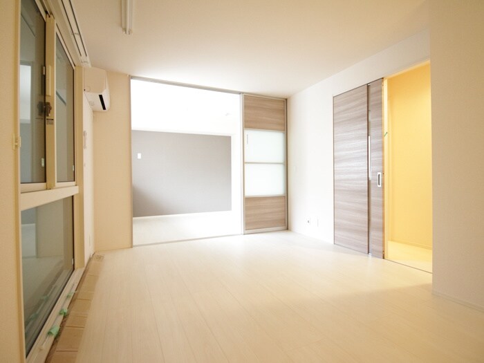 ワン　ウェーブ霞ヶ丘の物件内観写真