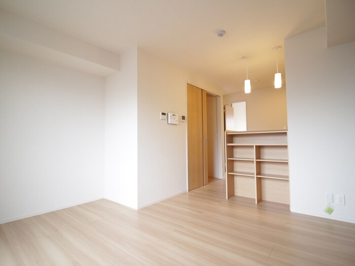 ワン　ウェーブ霞ヶ丘の物件内観写真