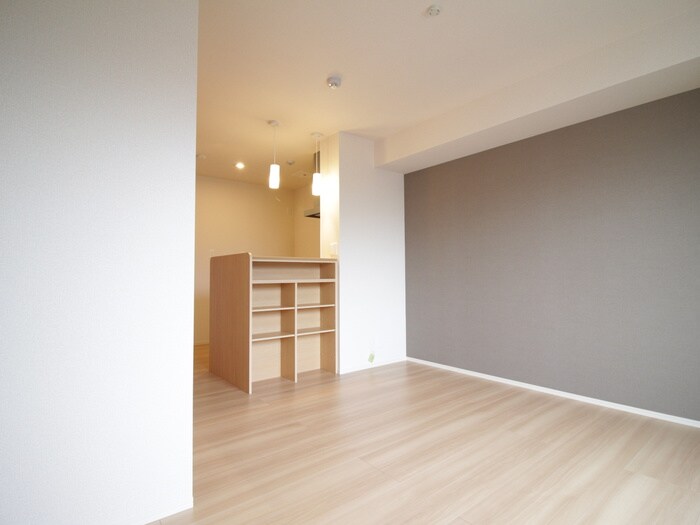 ワン　ウェーブ霞ヶ丘の物件内観写真