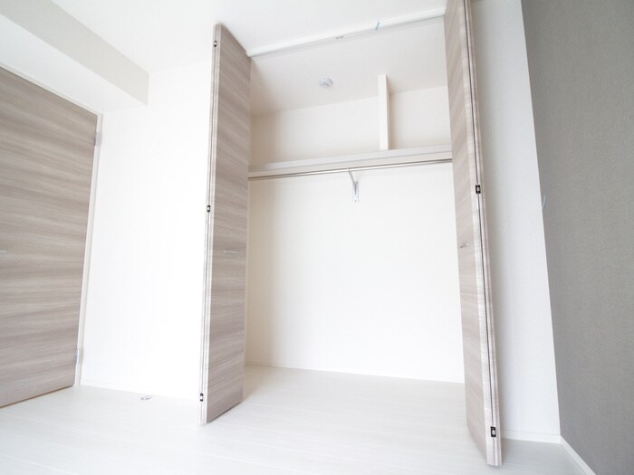 ワン　ウェーブ霞ヶ丘の物件内観写真