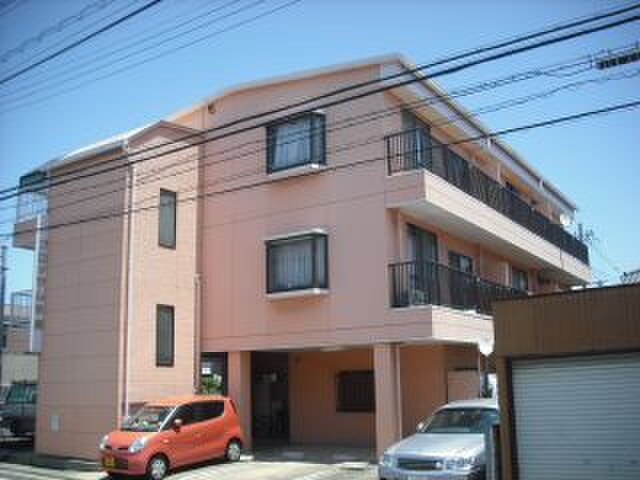 ﾌﾞﾛｯｻﾑ氷室の物件外観写真