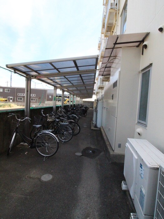 Succeed吉祥院の物件外観写真