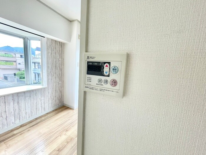 白い小さなＭａｎｓｉｏｎ六甲の物件内観写真