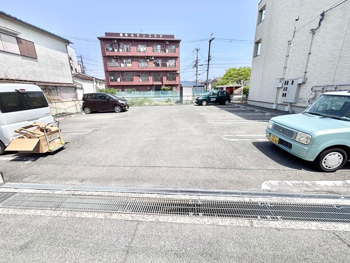 シャン・ド・フル－ルⅢ番館の物件外観写真