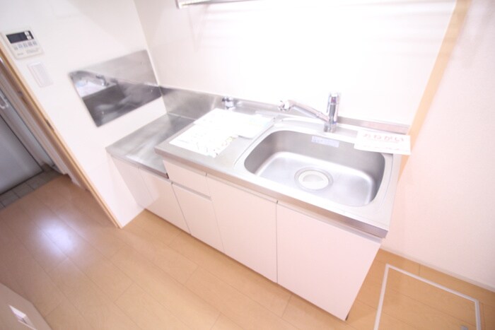 シャン・ド・フル－ルⅢ番館の物件内観写真