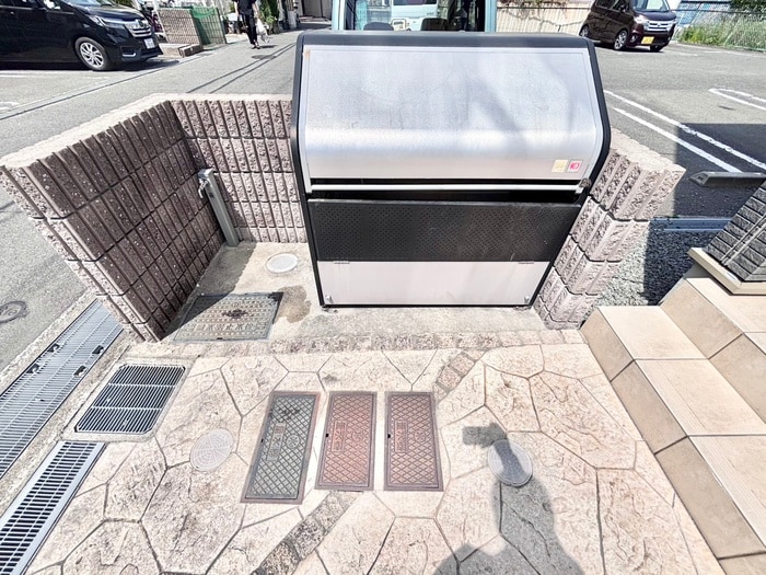 シャン・ド・フル－ルⅢ番館の物件外観写真