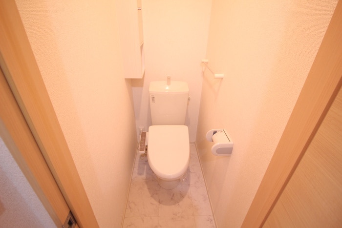 シャン・ド・フル－ルⅢ番館の物件内観写真