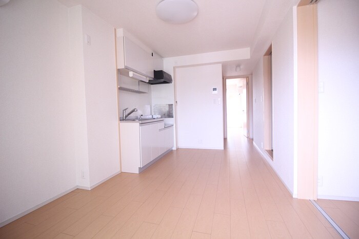 シャン・ド・フル－ルⅢ番館の物件内観写真